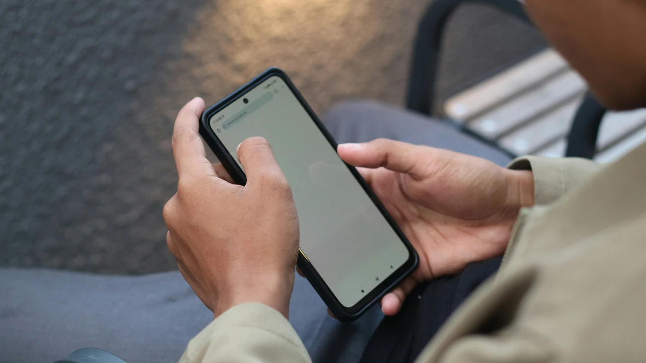 Hai notato attività insolite con il tuo numero di telefono? Ecco come proteggerti da un possibile furto d’identità