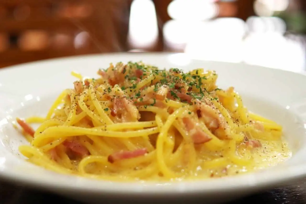 Stai mangiando troppi carboidrati? Ecco i segnali allarmanti che il tuo corpo ti sta dando