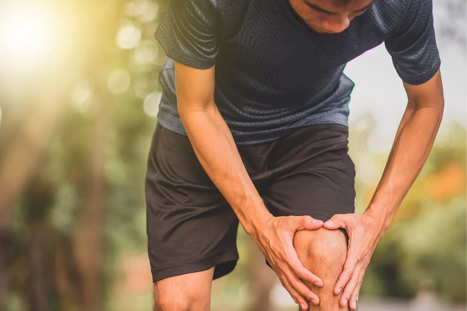 Hai il ginocchio valgo? Ecco le soluzioni per correggerlo anche se non sei più giovane