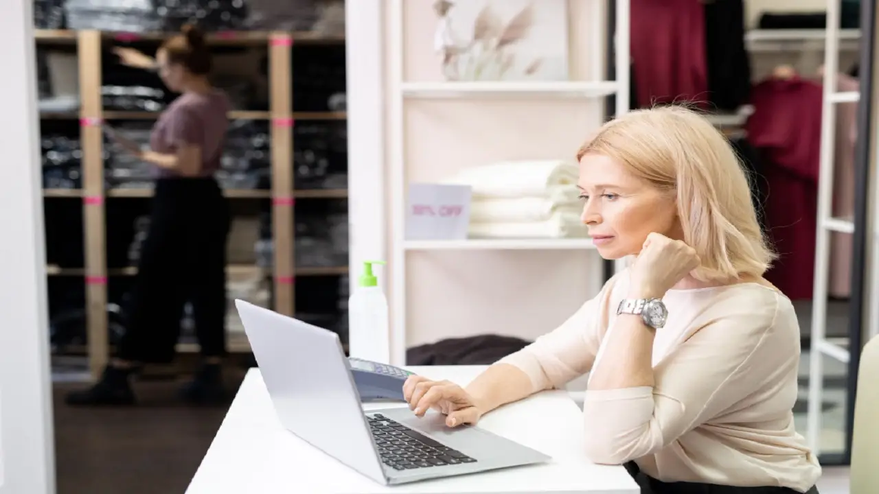 L’indizio segreto nel profilo di un venditore online che ti fa capire subito se è affidabile