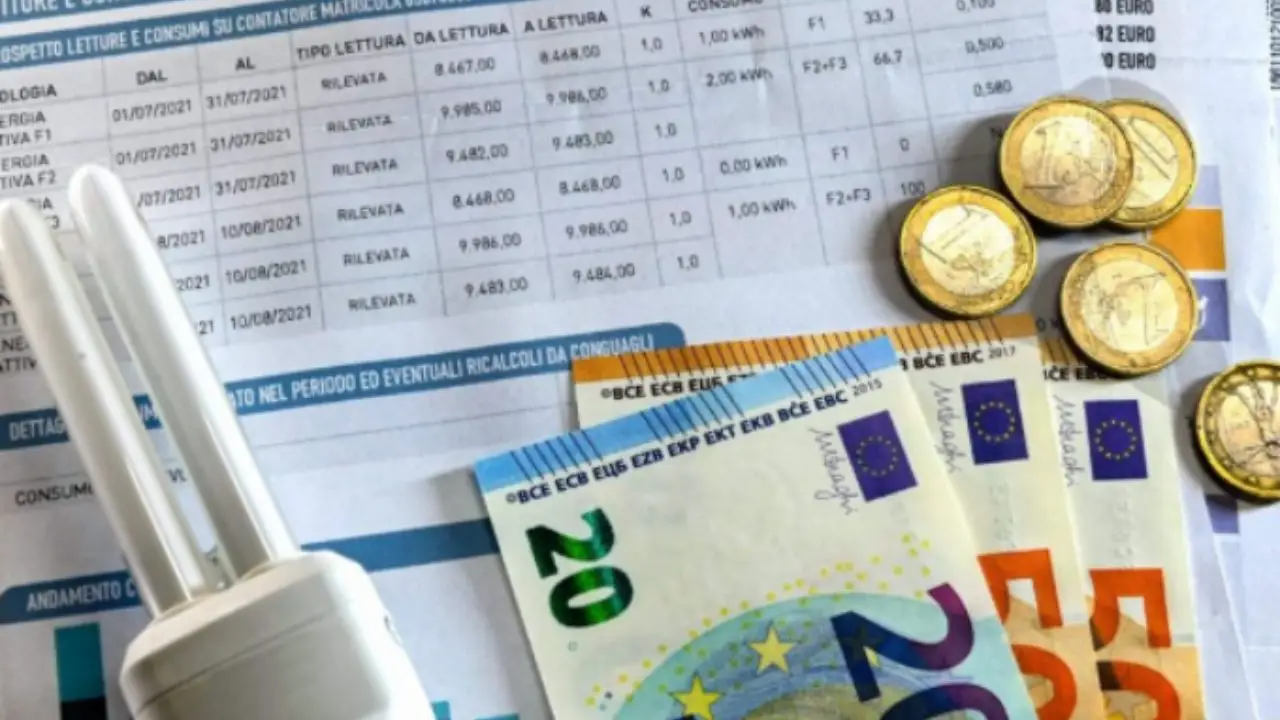 Non tutti lo sanno: ecco chi ha diritto allo sconto sulle bollette elettriche